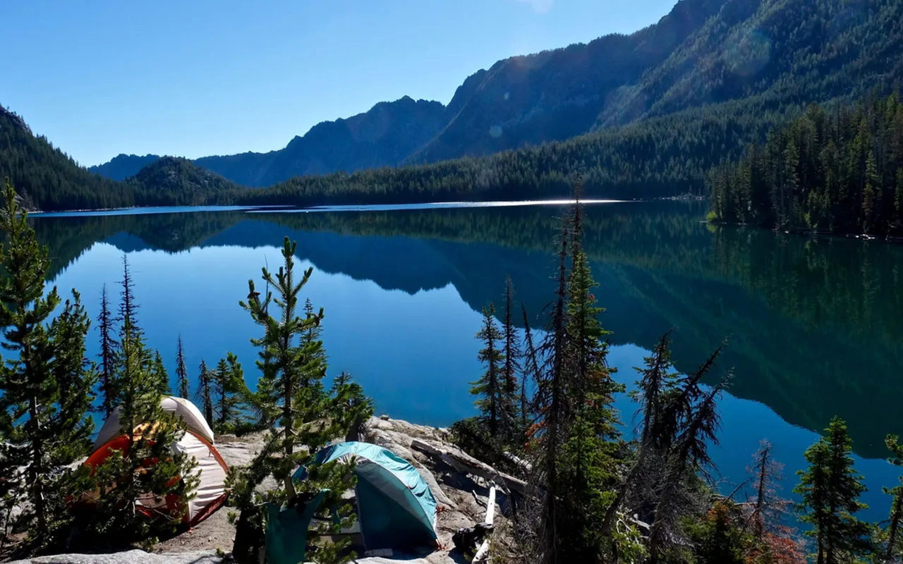 Sleeping under the stars in North Cascades National Park