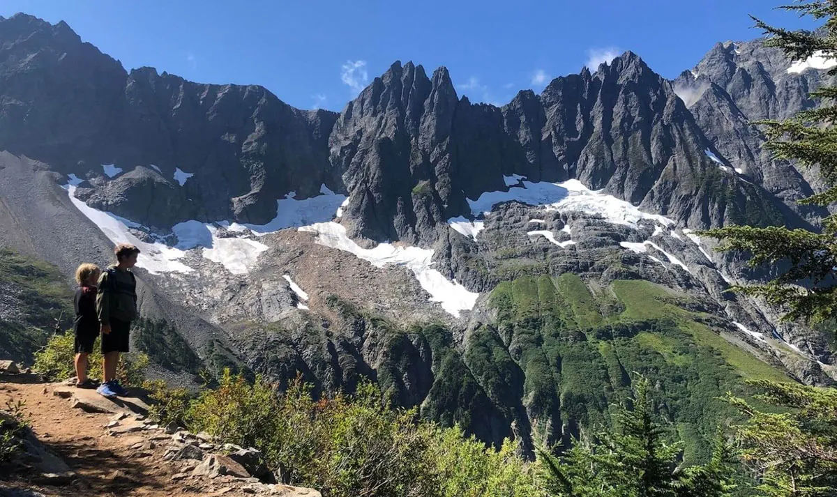The varied climate and geography give rise to distinct habitats on either side of the crest