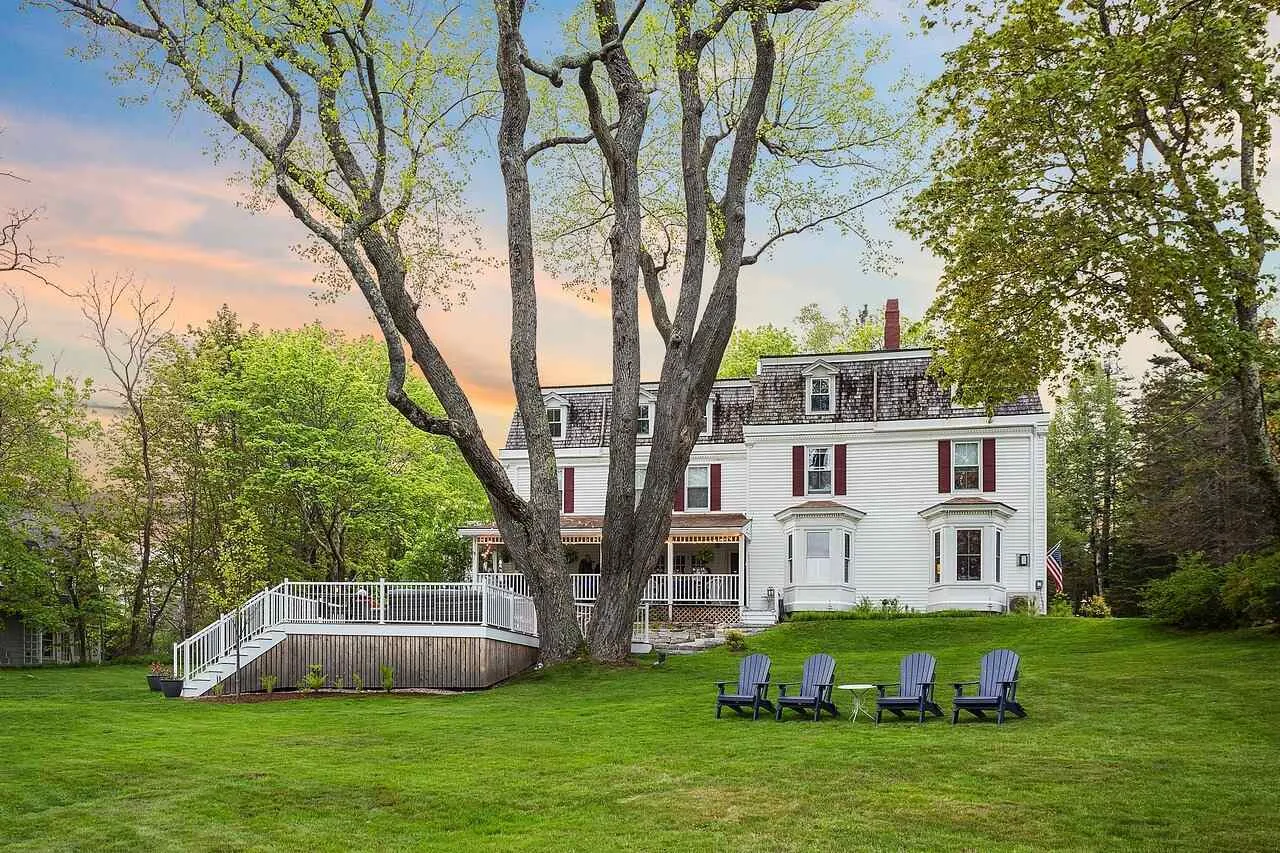 places to stay near acadia national park