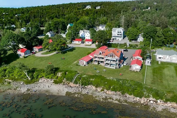 places to stay near acadia national park