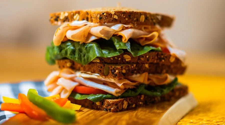 The Cedar Grove Grill provides light meals and snacks