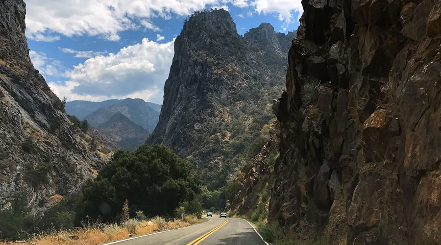 General's Highway and the Kings Canyon Scenic Byway