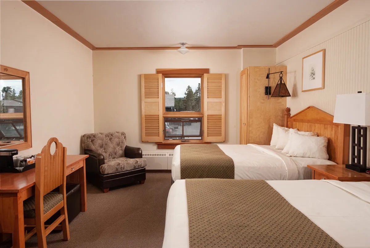 lodging in yellowstone national park