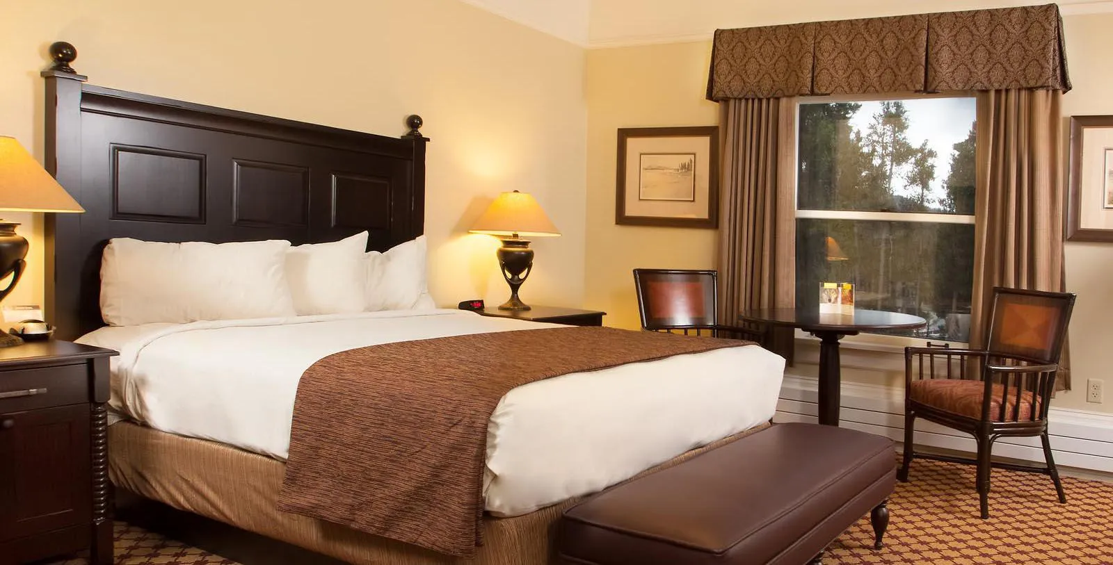 lodging in yellowstone national park