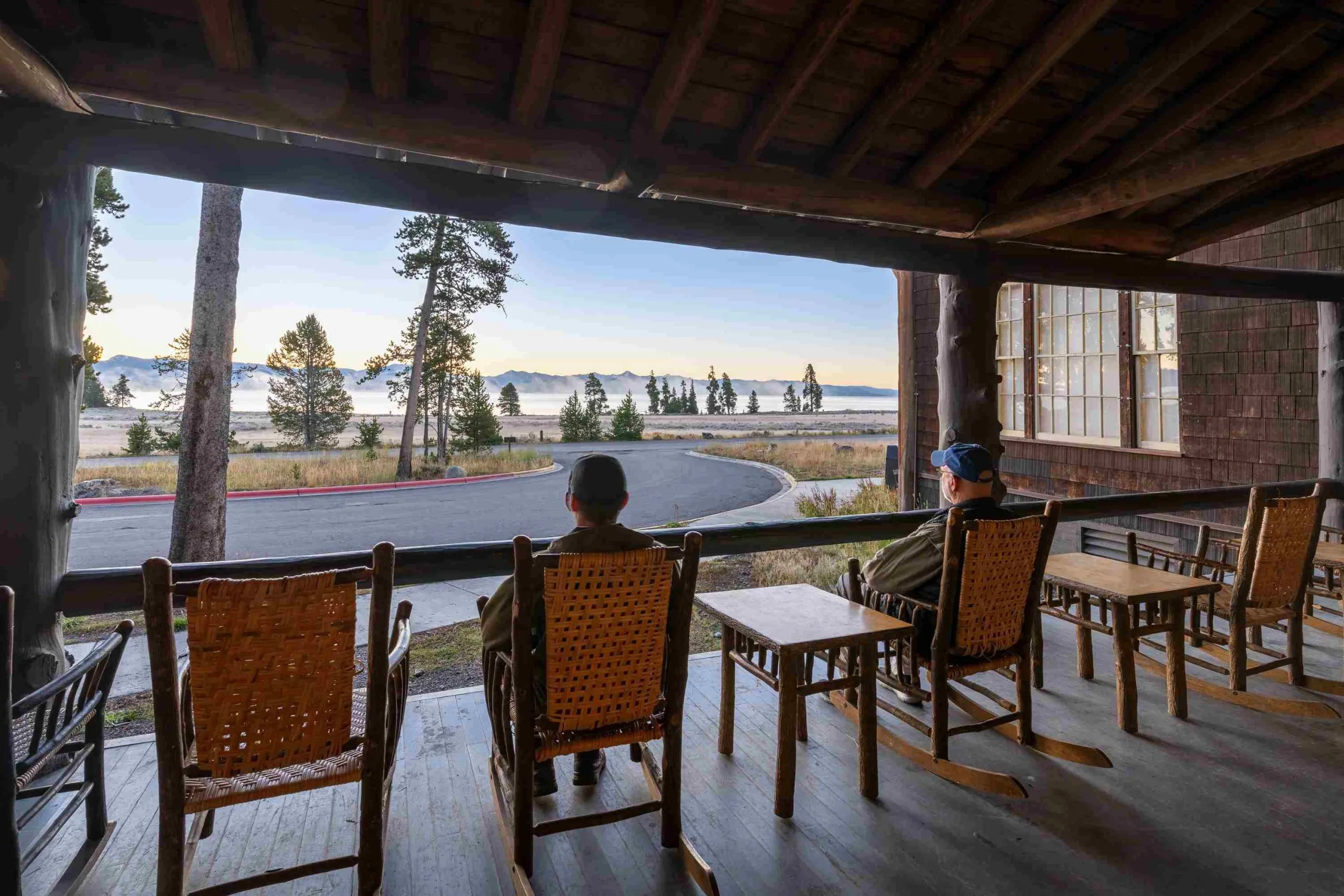 lodging in yellowstone national park