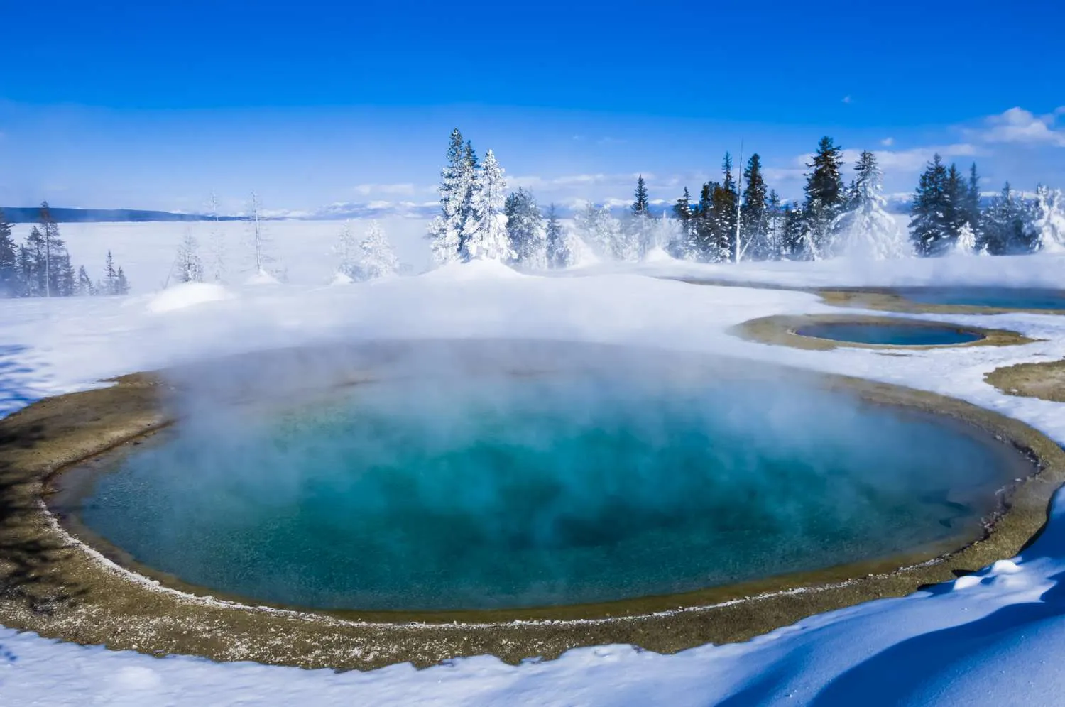 yellowstone national park weather