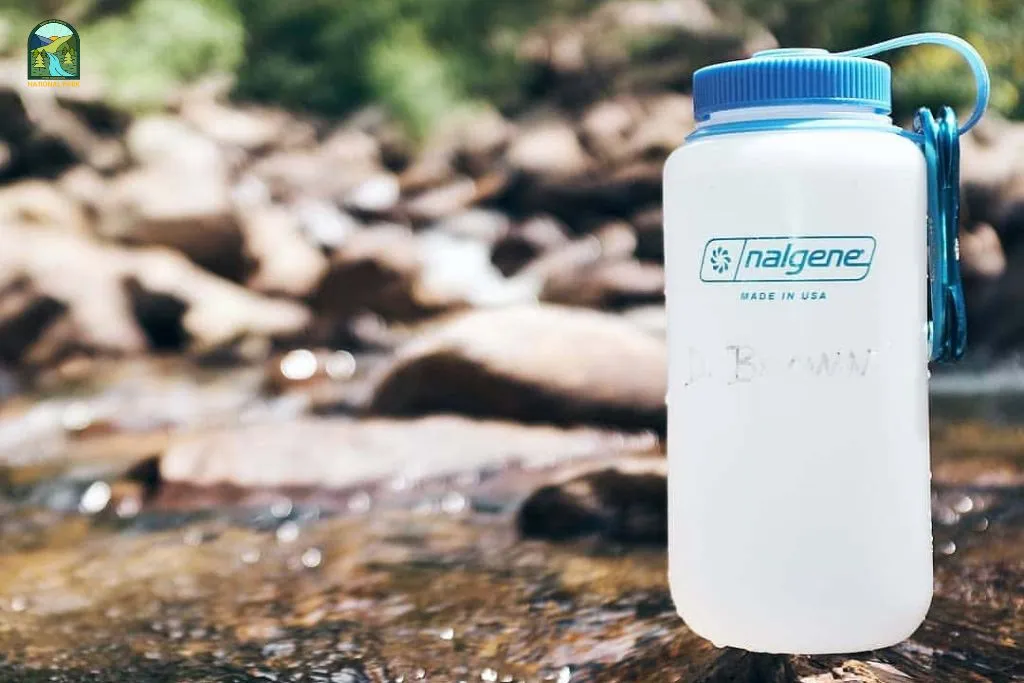 water bottles for hiking