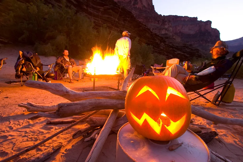 Grand Canyon Tour for Halloween A pumpkin carving contest was set up at one of the rest areas, with a fantastic view of the canyon as the backdrop.