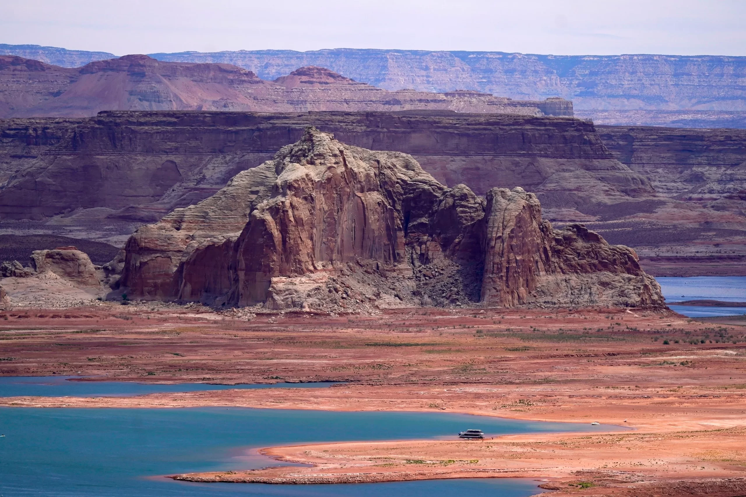 Visiting the Navajo Nation in the Southwest Monument Valley: A Landscape Straight Out of a Movie