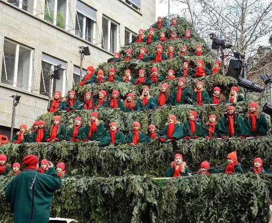 singing christmas tree singing christmas tree
