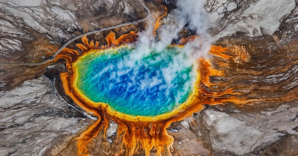 yellowstone national park in october