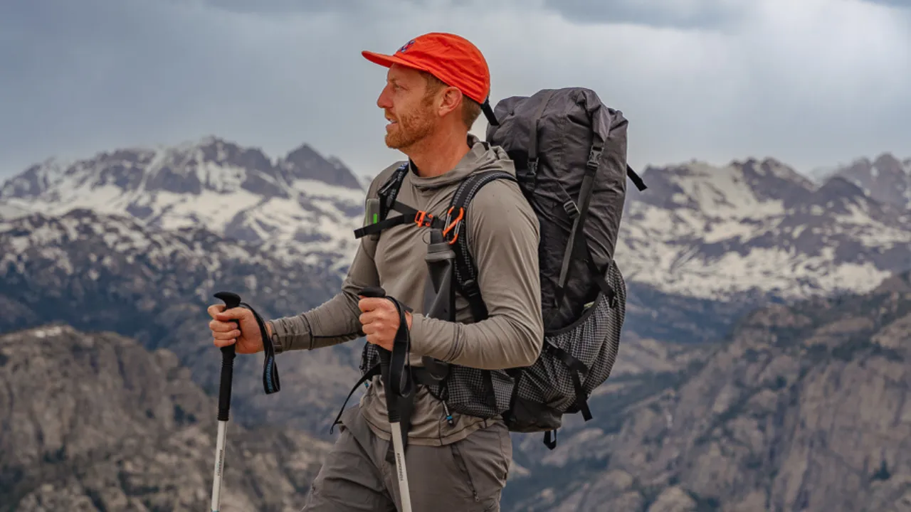 how to hike in hot weather