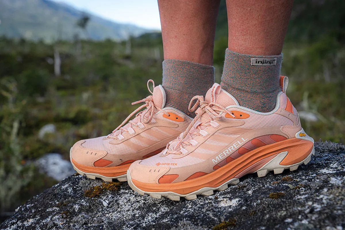wide toe box hiking boots
