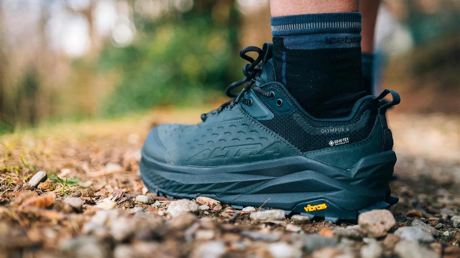 wide toe box hiking boots