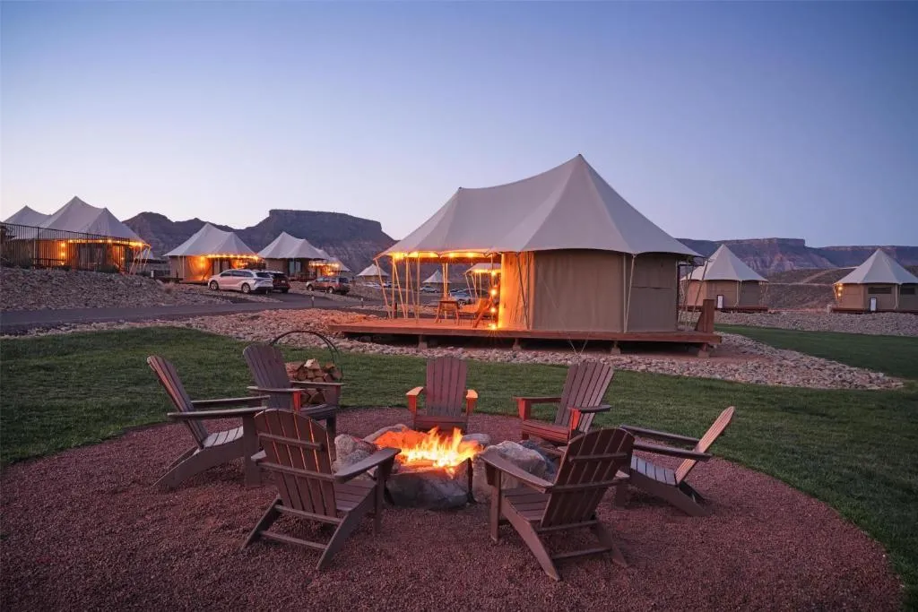 hotels near zion national park