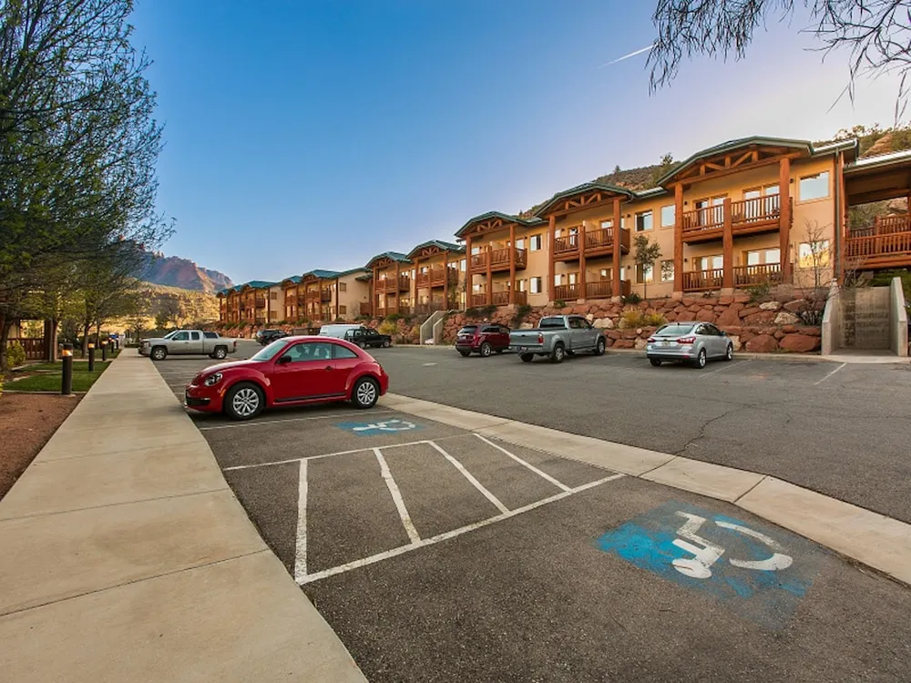 hotels near zion national park