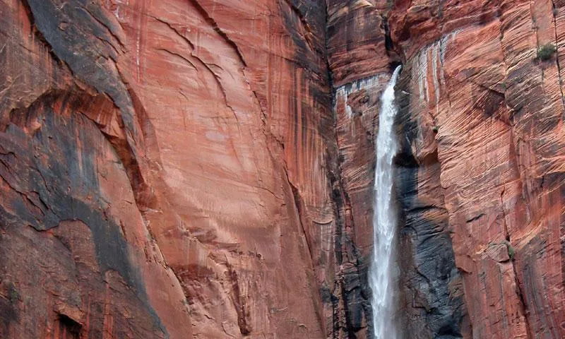 zion national park waterfall