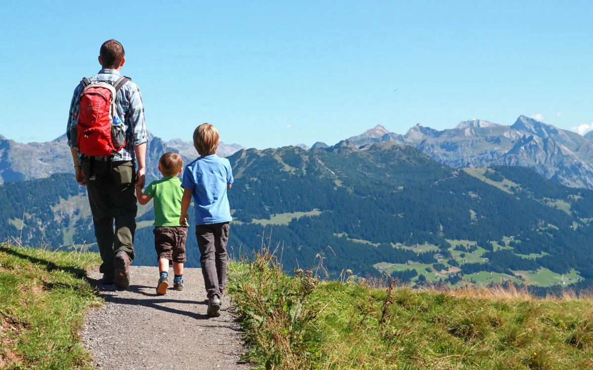 hiking with kids tips