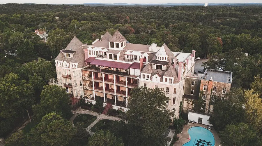 haunted hotels