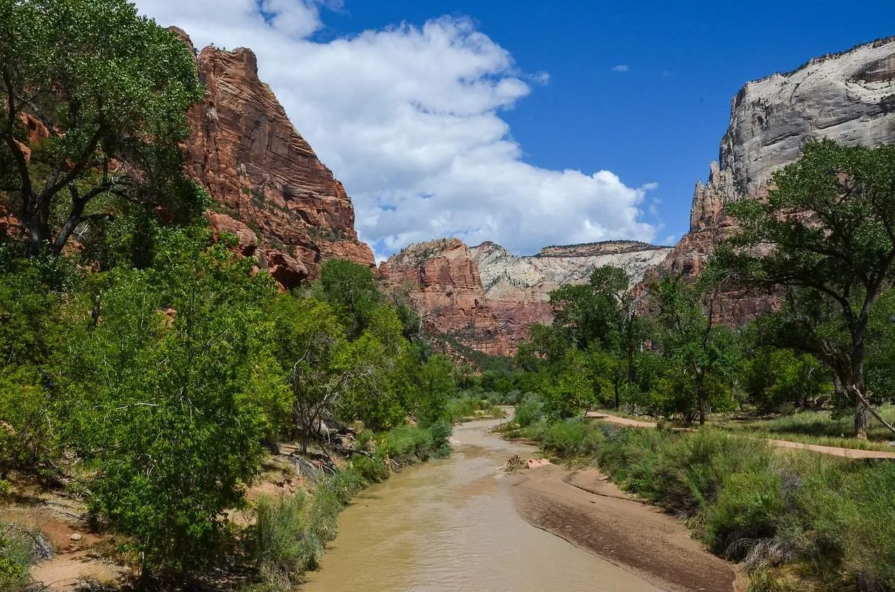 best time to visit zion national park