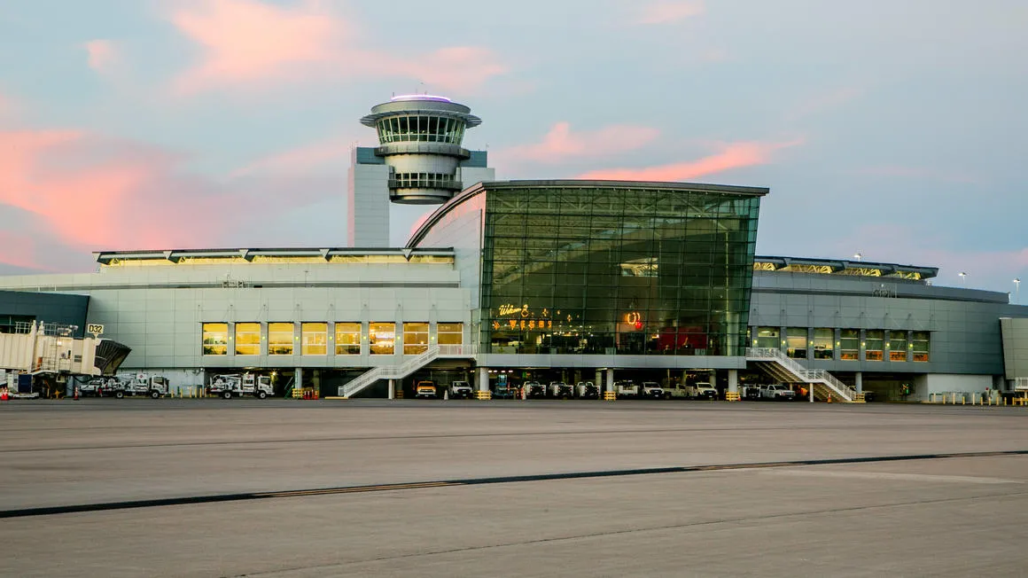 closest airport to zion national park