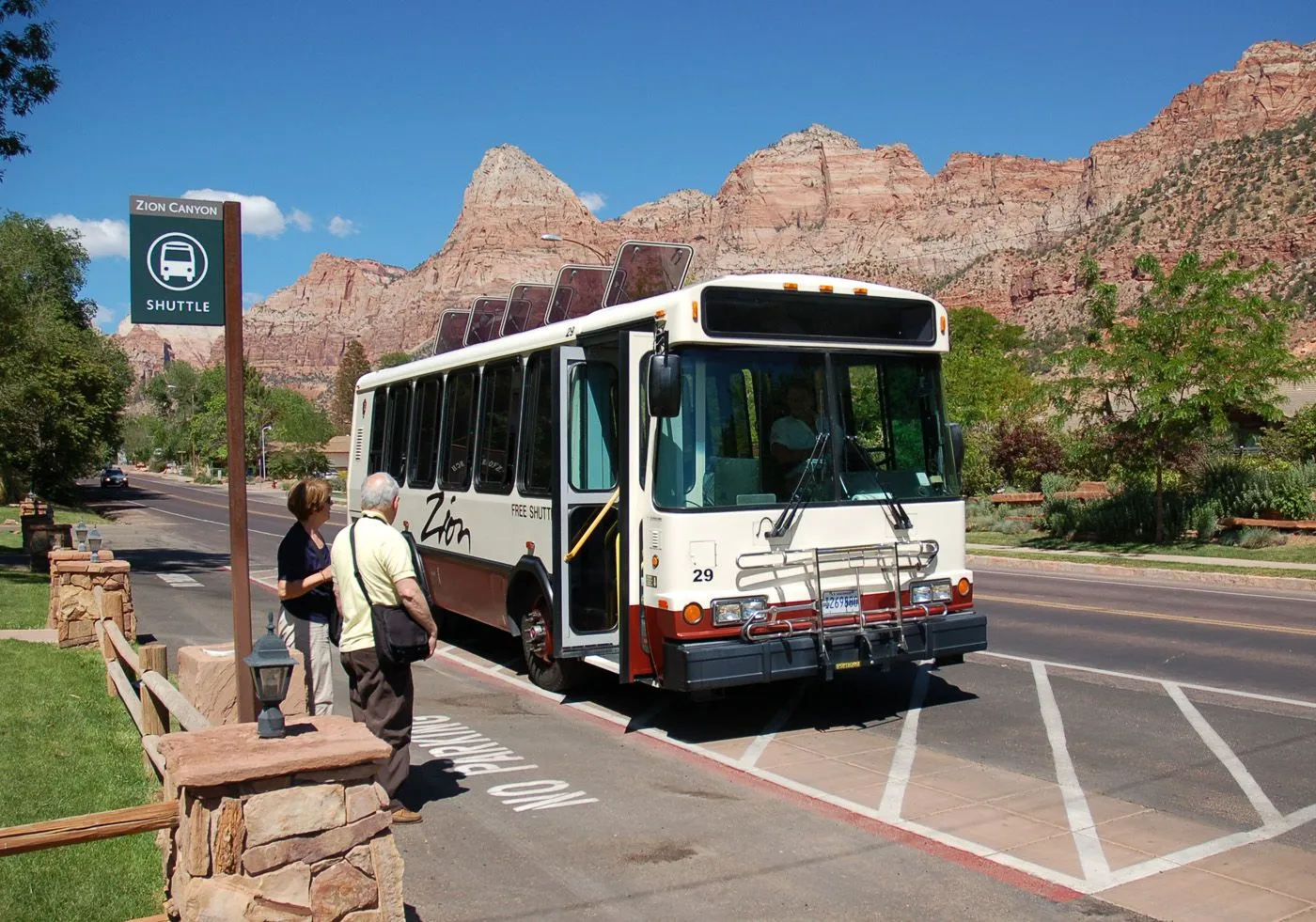 zion national park shuttle schedule