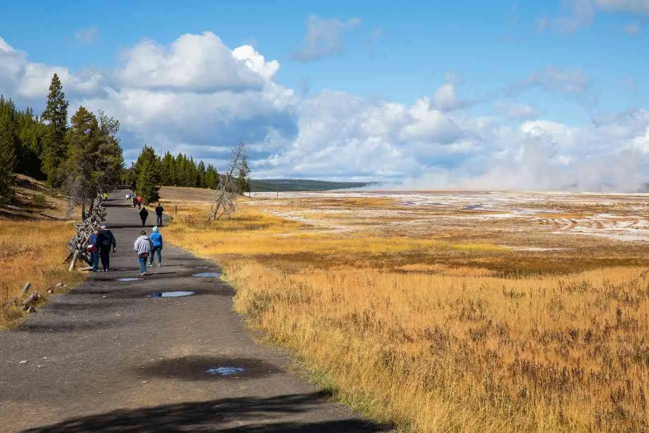 post-Easy Hiking Trails: Top 15 Scenic Routes For Beginners