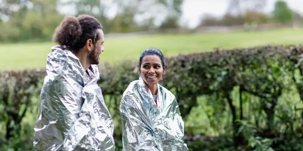 post-7 Best Emergency Blankets For Cold Weather, Tested & Reviewed