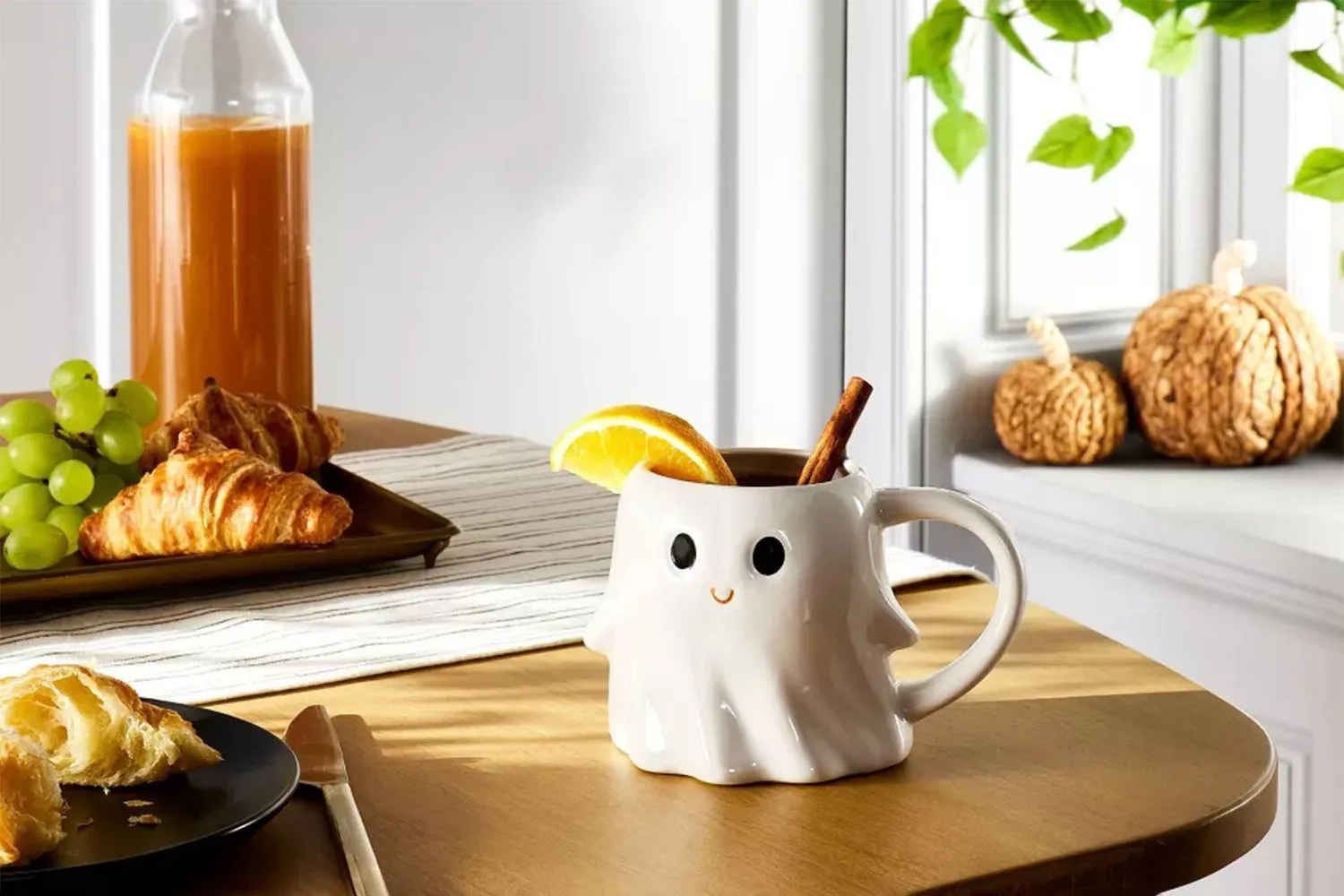 post-The 8 Best Must-Have Halloween Travel Mugs on Amazon (Reviewed)