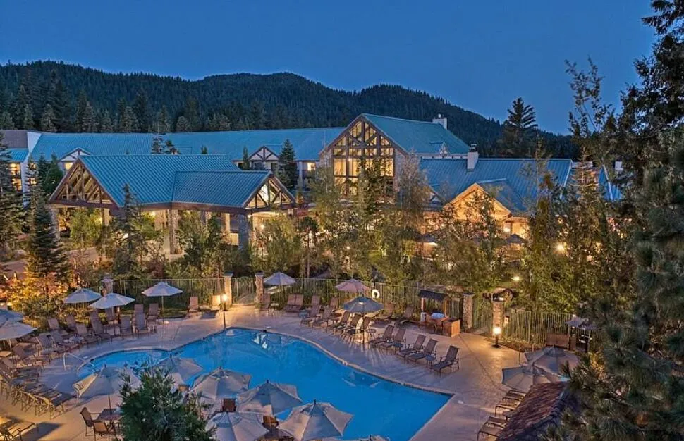 post-11 Best Hotels Near Yosemite National Park: Reservations Request